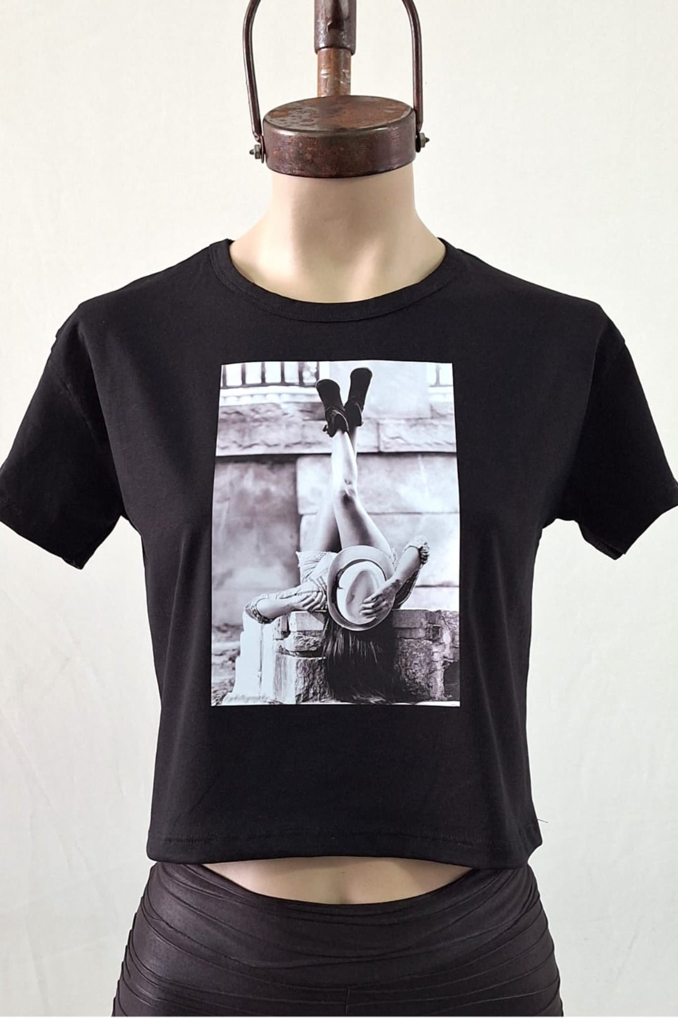 Remera estampado chica sombrero algodon con lycra