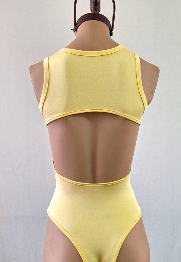 Body abertura atras lyra 2026 - Imagen 4