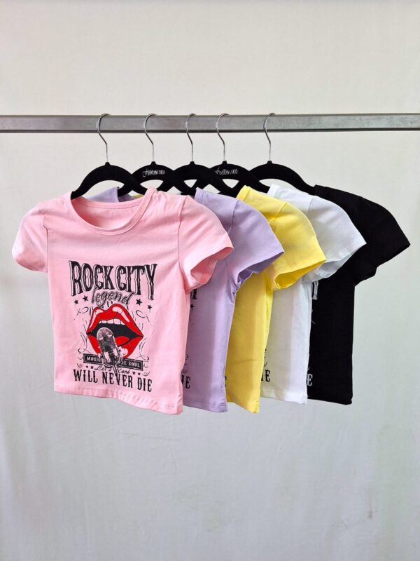 Remera estampado ROCK CITY algodon con lycra 2026 - Imagen 3